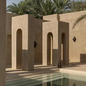 باب الشمس الصحراوي - منتجع