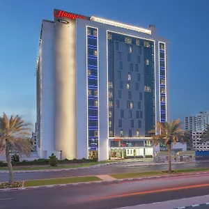 Hampton By Hilton Airport Ξενοδοχείο